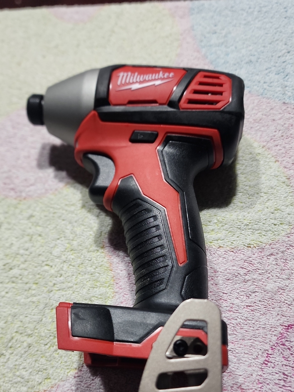 MILWAUKEE 1/4” IMPACT DRIVER 18V MODEL 2656-20